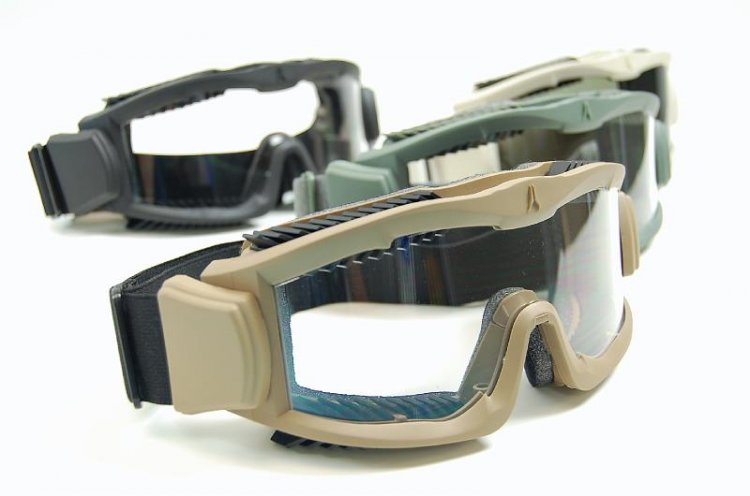 Ochelari de tragere tip Arena cu 3 lentile care se schimba(transparent,galbenpt ceata si fumuriu pt soare) 