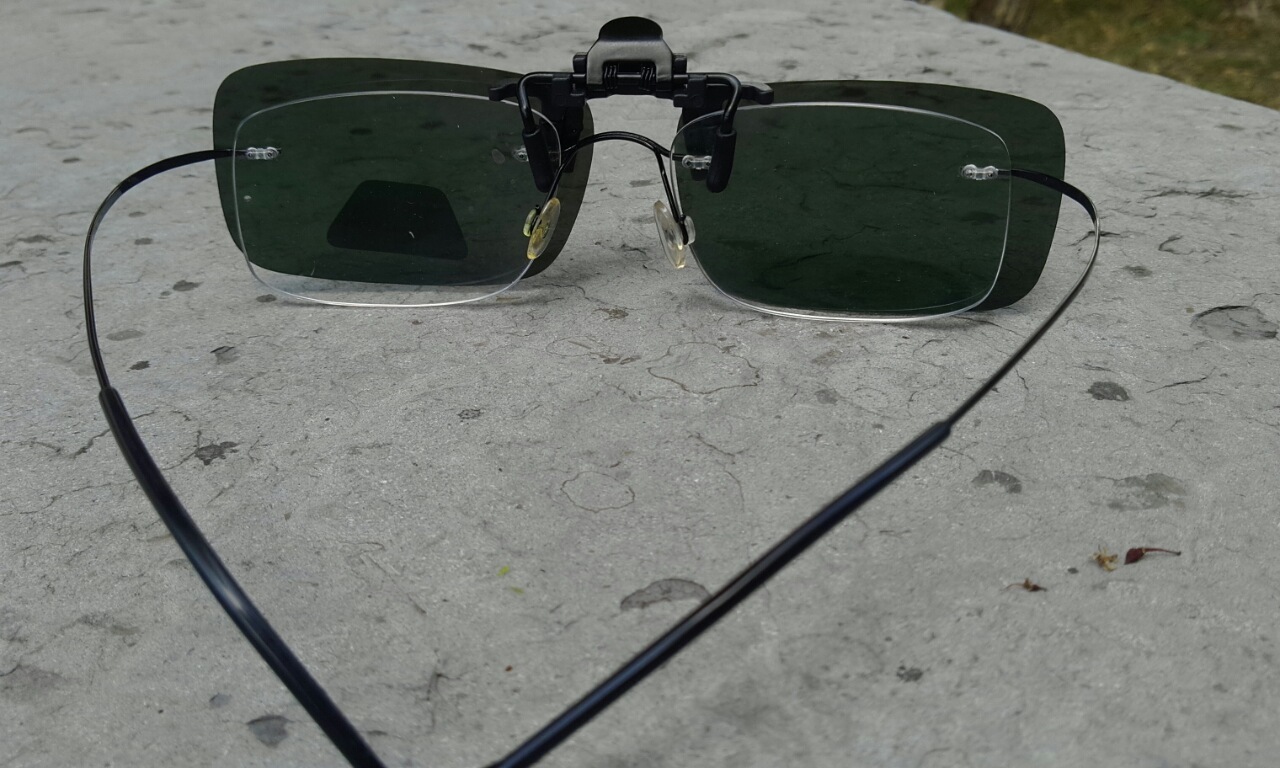 Lentile polarizate (set) detasabile pentru ochelari de vedere cu clip ( pt condus si de soare) 